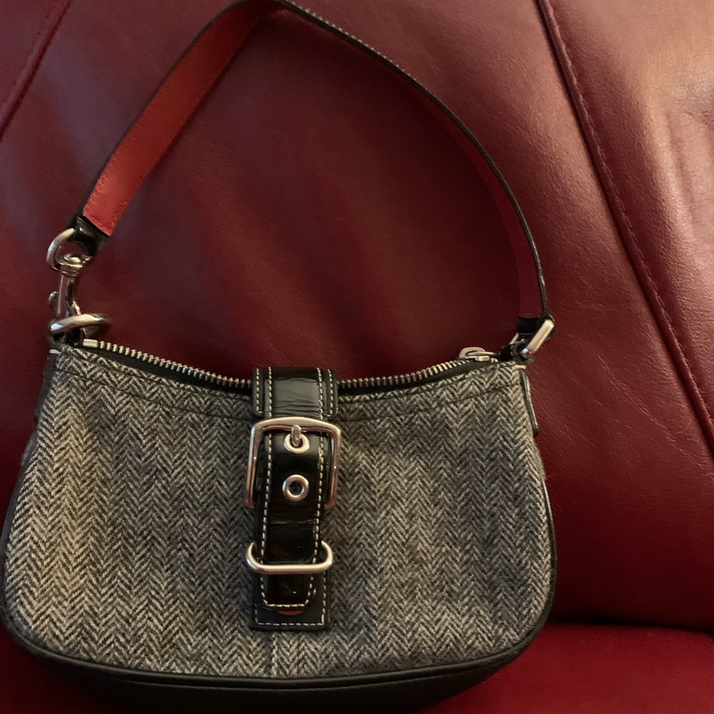 Coach wool hounds tooth purse like new
